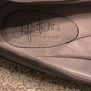Life Stride Shoes - Life Stride shoes size 9 Life Stride Shoes - Life Stride shoes size 9